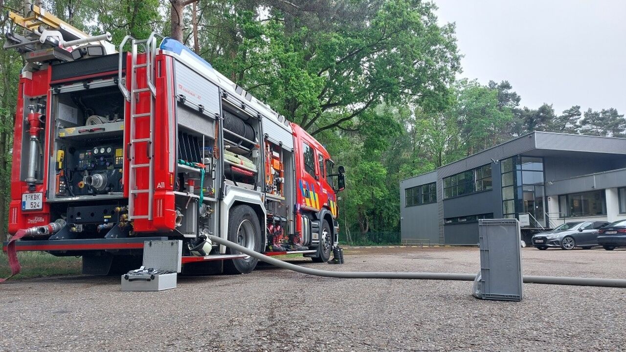 Incident met gevaarlijke stoffen in Genk onder controle: 9 werknemers bevangen door chloorgassen