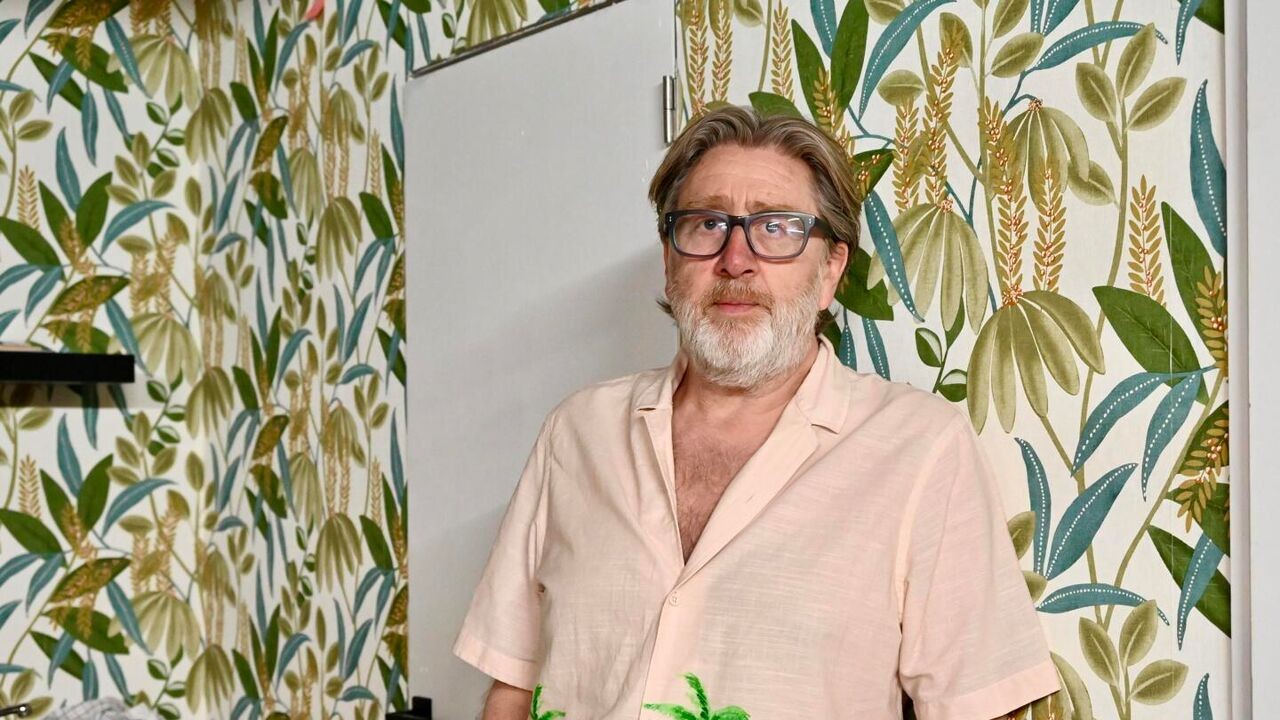 Acteur Ludo Hoogmartens verloor op zijn 14e beide ouders: "Ik werd in één klap volbloed wees"