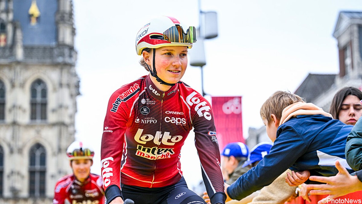 Ex-hardloopster ontbolstert na bijzondere bijscholing in Vuelta: "Mijn verleden helpt me op de klimmetjes"