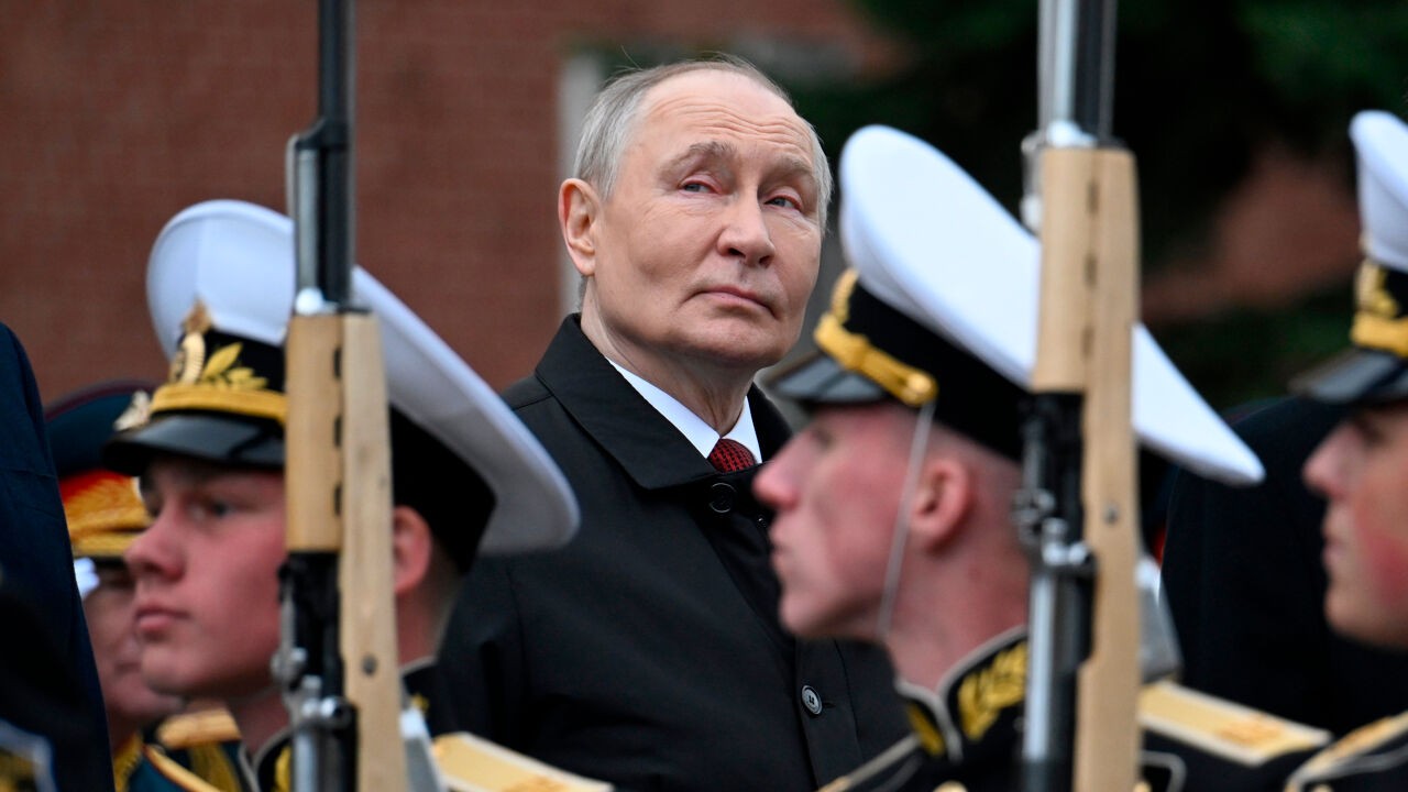 "Russische troepen staan tegenover agressieve macht die wordt bewapend door NAVO-blok", zegt president Poetin