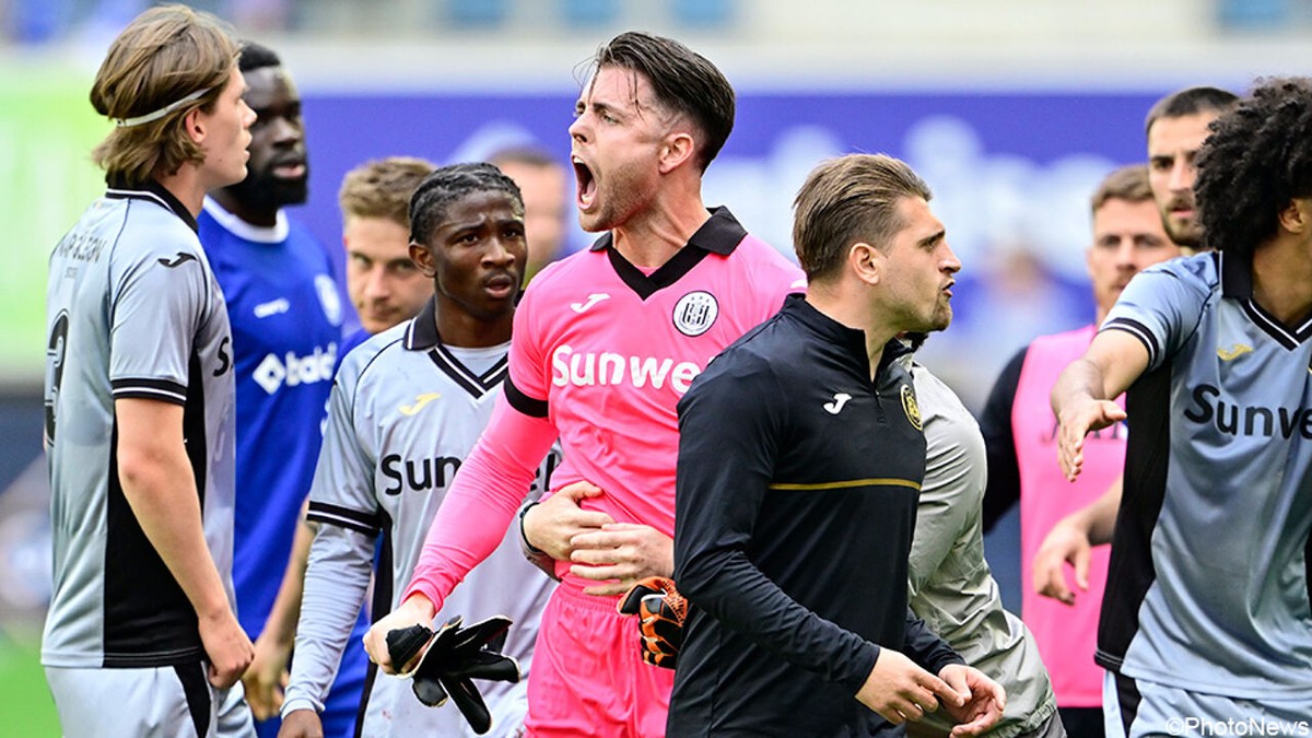 Ondanks domme rode kaart Cvetkovic: Anderlecht houdt met tien cruciaal punt vast tegen KAA Gent