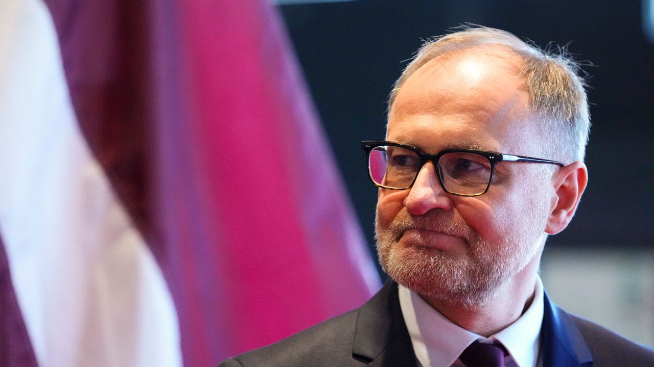 Letse minister van Defensie stapt op na drone-incident: "Belofte van veilig luchtruim niet waargemaakt"
