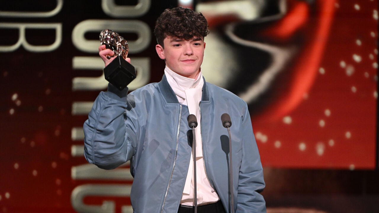 Netflix-serie 'Adolescence' grote winnaar én nieuwe recordhouder bij Britse tv-awards