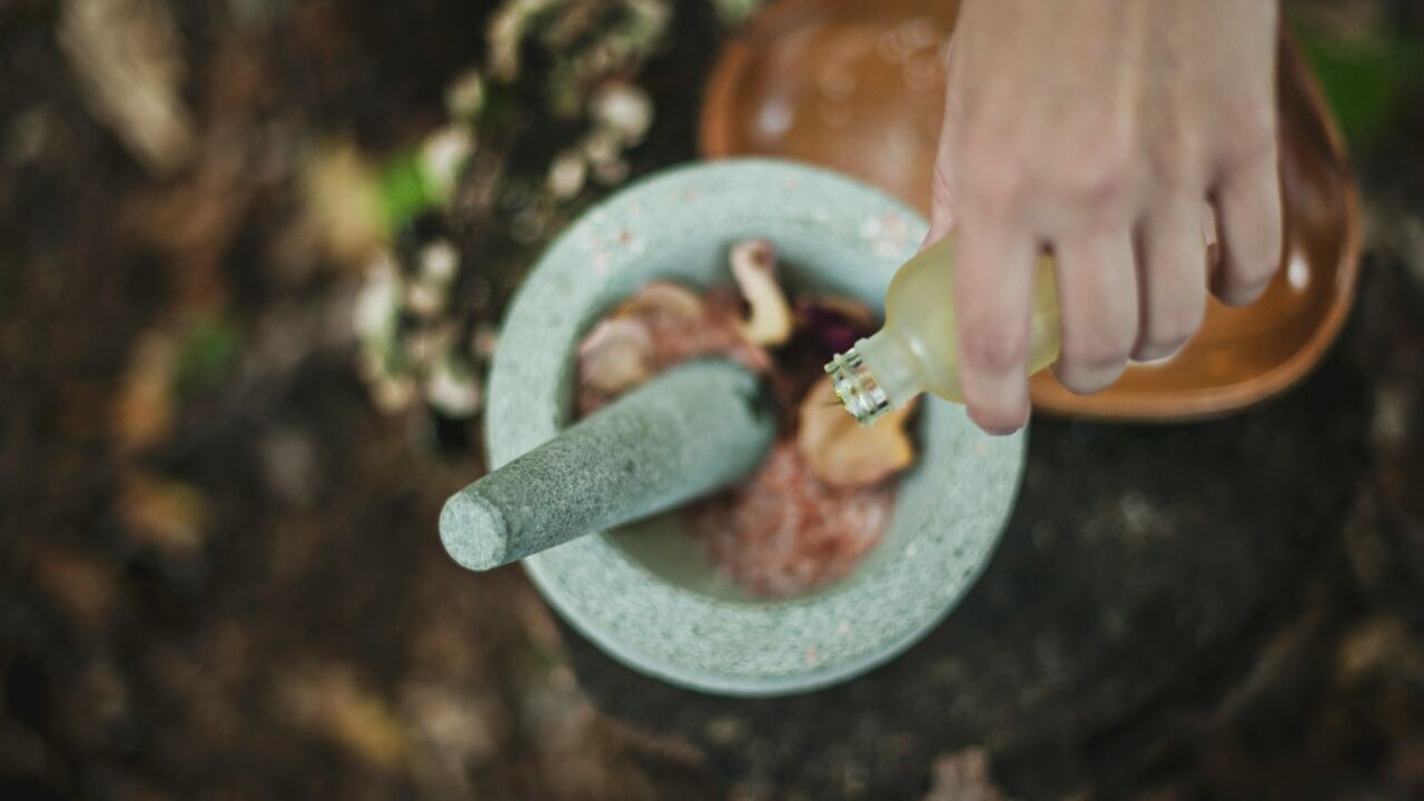 Cosmeticabedrijf Rituals claimt ayurveda als merk, maar kan dat zomaar met een oude geneeswijze?