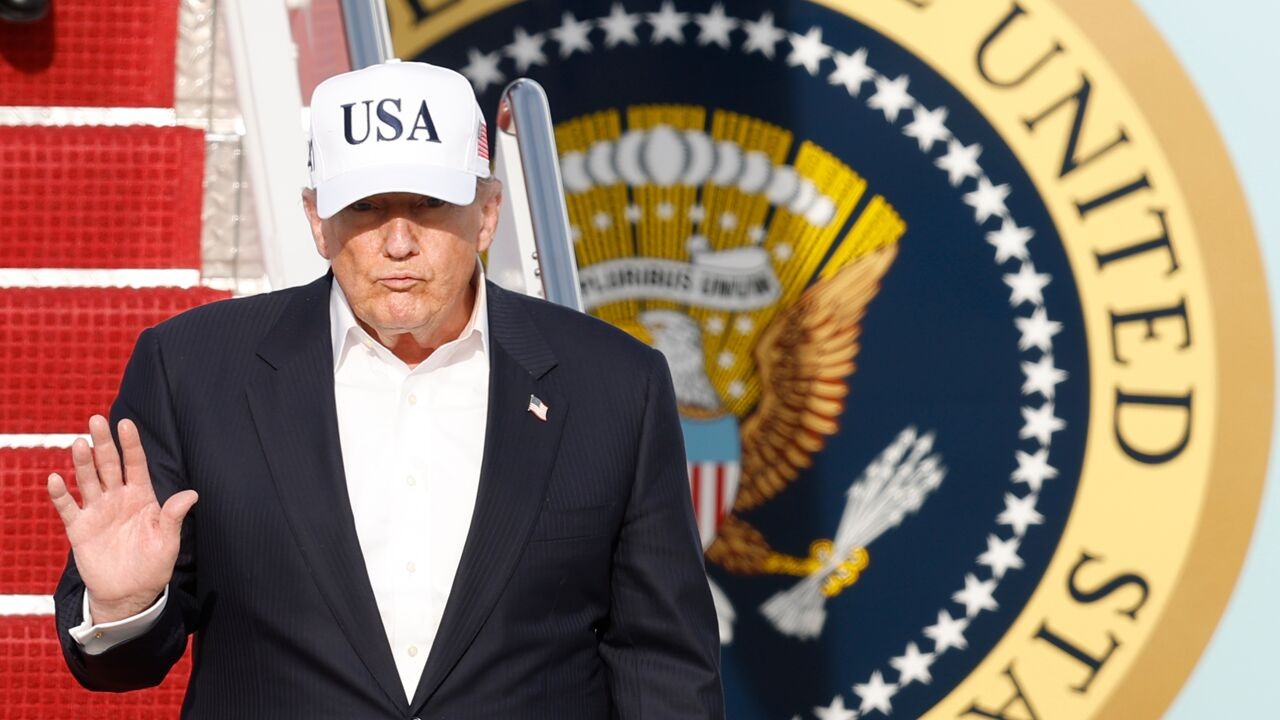 Amerikaanse president Donald Trump zegt dat hij voor dinsdag geplande aanval op Iran heeft afgeblazen