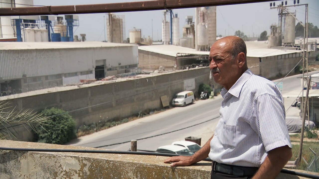 Israël breidt industriezone bij 'fabriek des doods' uit: "Fabriek ligt alleen stil als wind richting Israël waait"