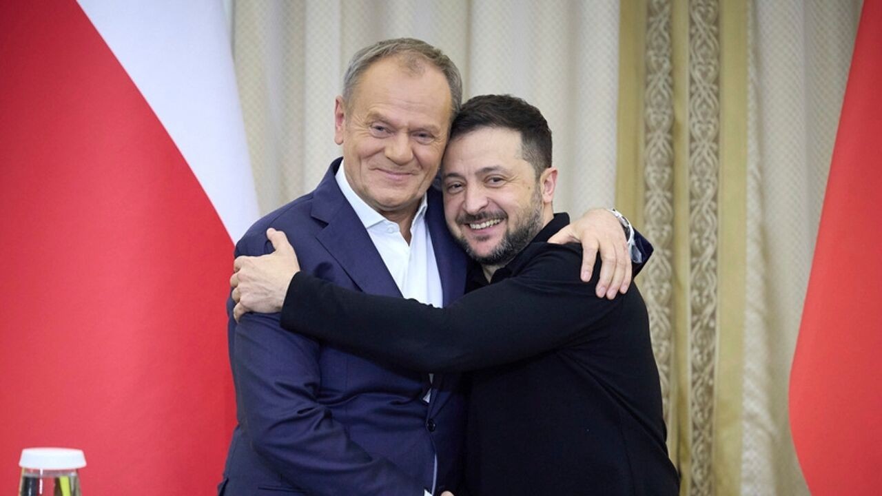 Polen woedend op Zelensky: Oekraïne vernoemt militaire eenheid naar strijders die 100.000 Polen doodden in WO II