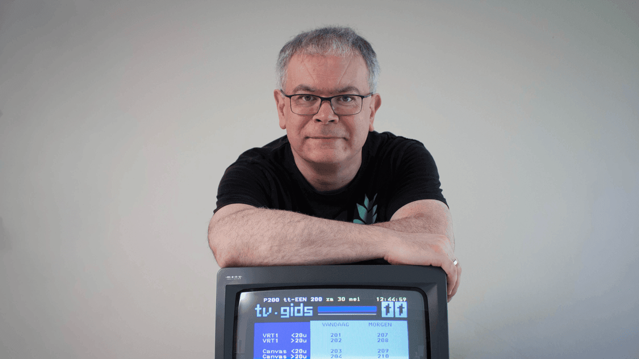 10 jaar geleden verdween Teletekst, maar Wim toverde het weer tevoorschijn