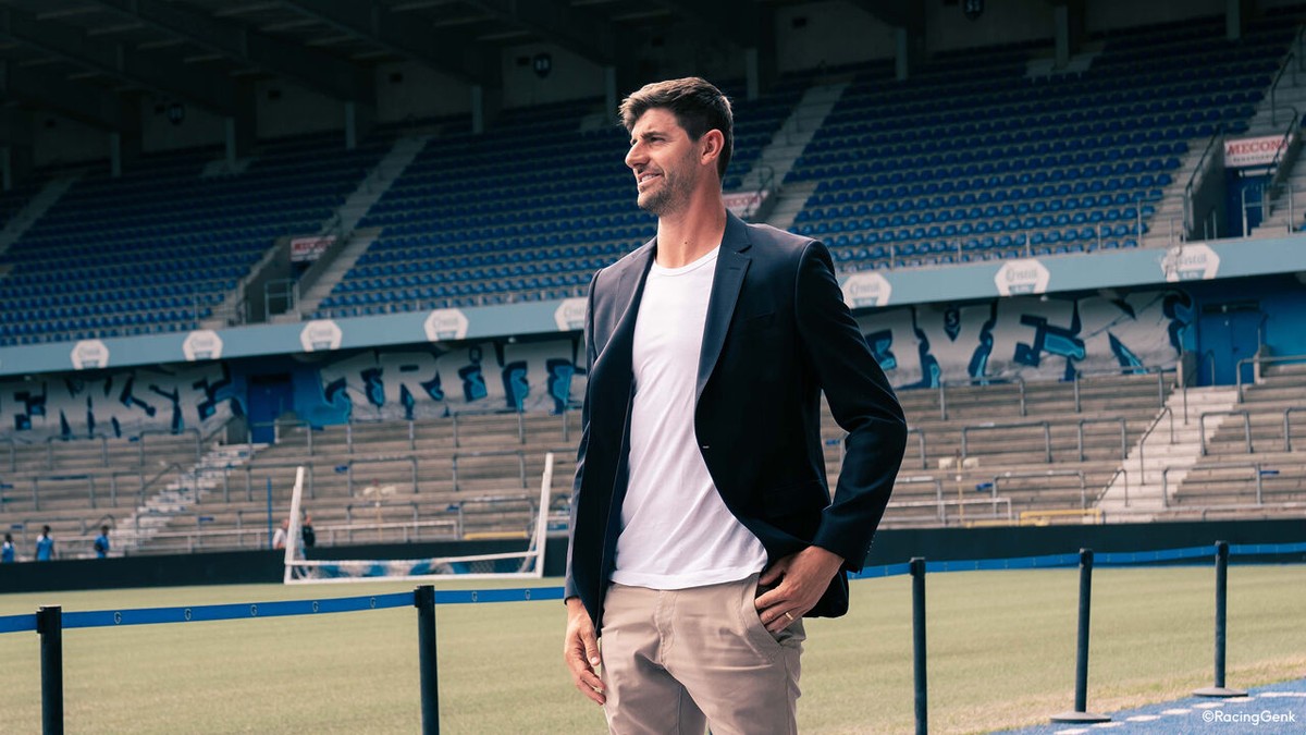 Niet alleen Courtois heeft het beestje te pakken: waarom investeren zo veel topspelers in voetbalclubs?