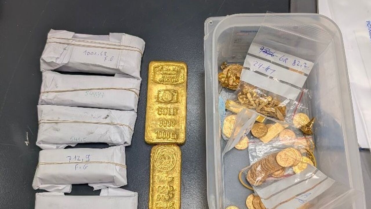 5 Antwerpse juweliers opgepakt: deel van internationale bende met gestolen goud, juwelen en horloges