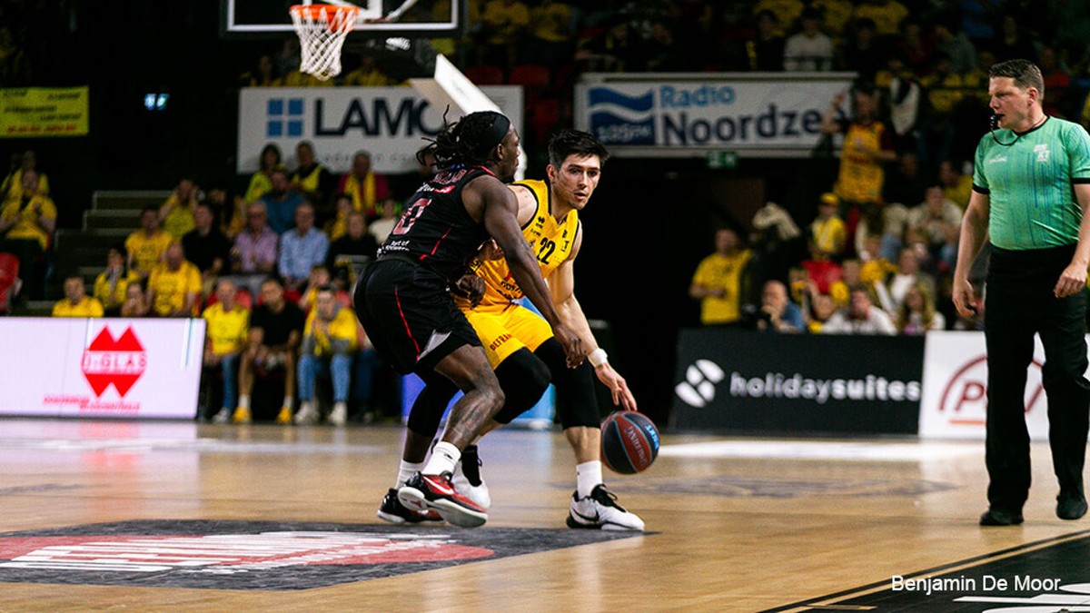 Defensief sterk Oostende stopt Antwerp Giants af en hangt de bordjes gelijk in titelfinale