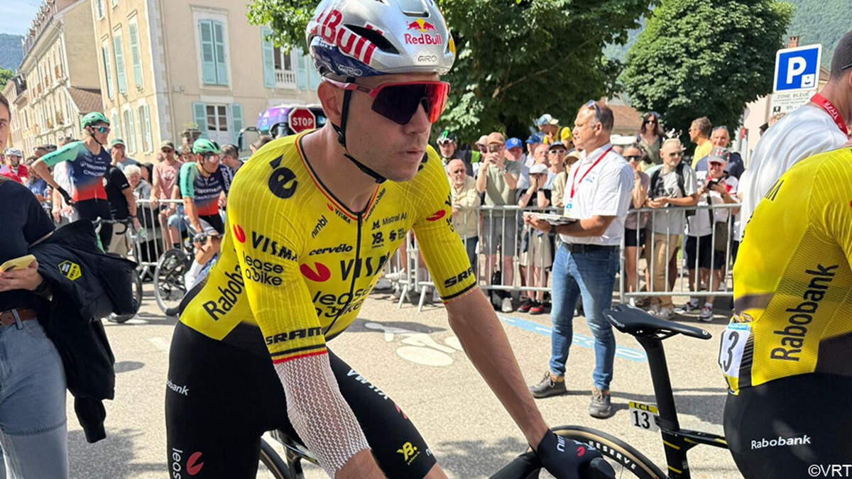 Wout van Aert moet plannen bijsturen door ontstoken elleboog: hij past (voorlopig) voor hoogtestage