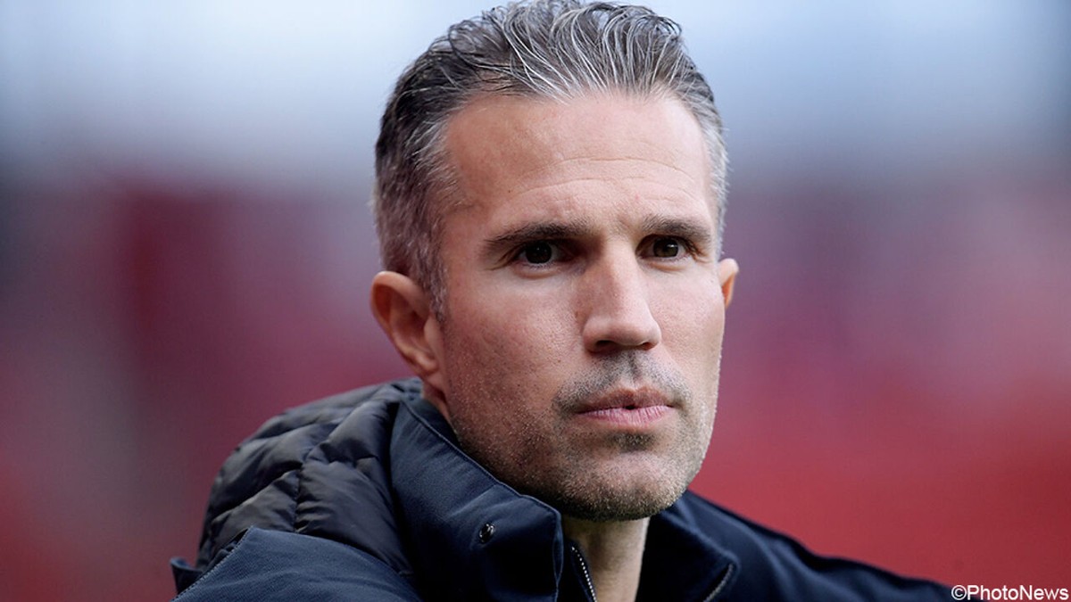 Dévy Rigaux maakt meteen schoon schip bij Feyenoord: clubicoon Robin van Persie ontslagen als hoofdtrainer