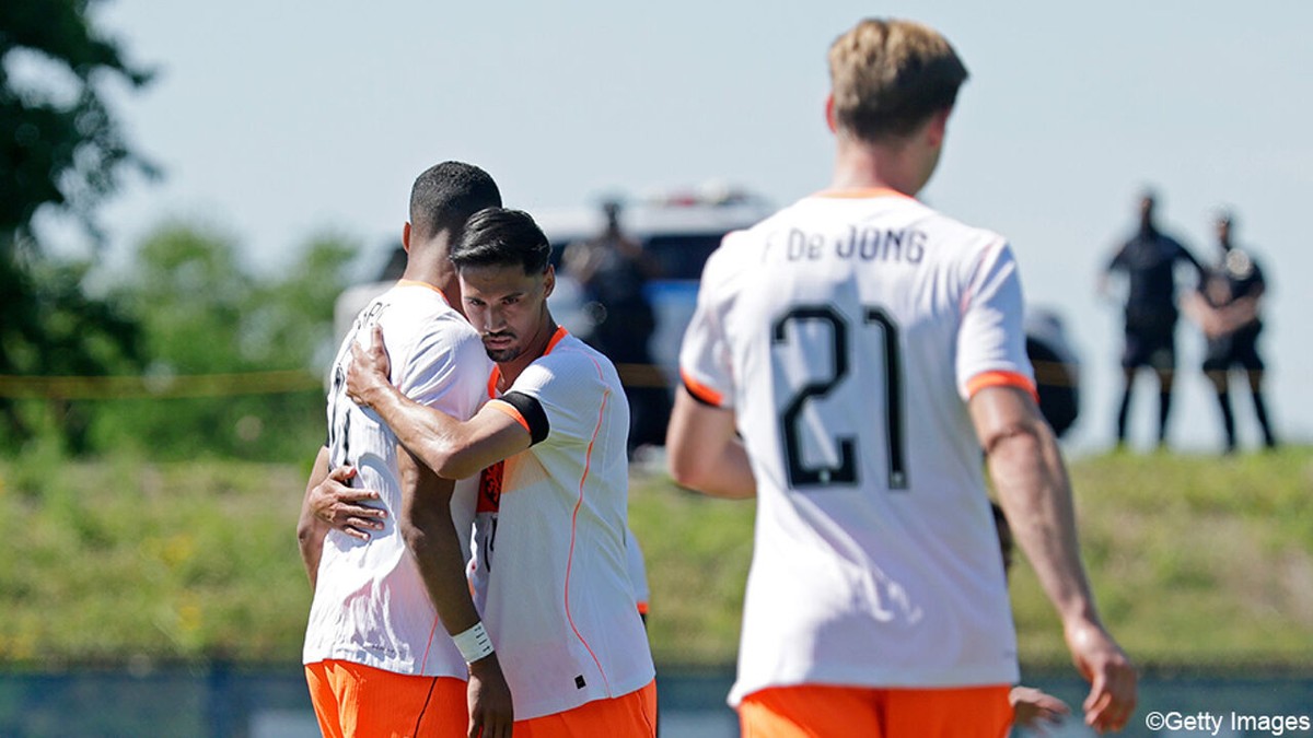 Door het oog van de naald: Nederland wendt WK-crisis af met penalty in bewogen slotfase tegen Oezbekistan