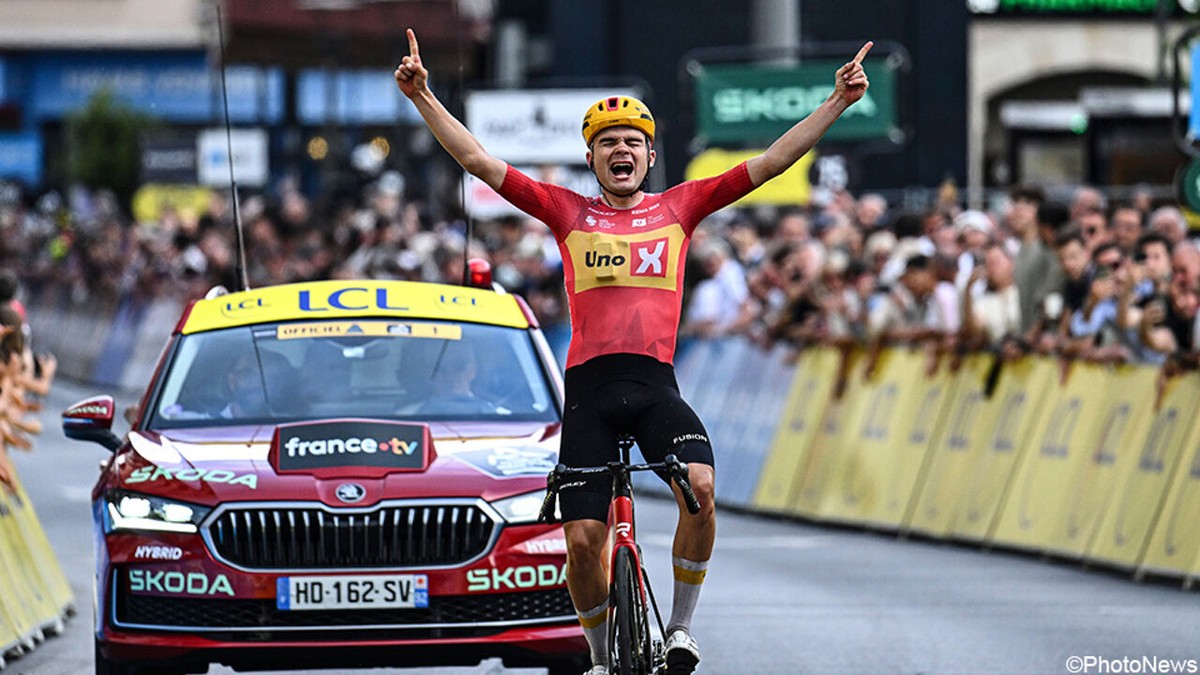 Jonge Vlad Van Mechelen maakt indruk in Tour Auvergne-Rhône-Alpes, maar winst is voor Deense vluchter Anthon Charmig