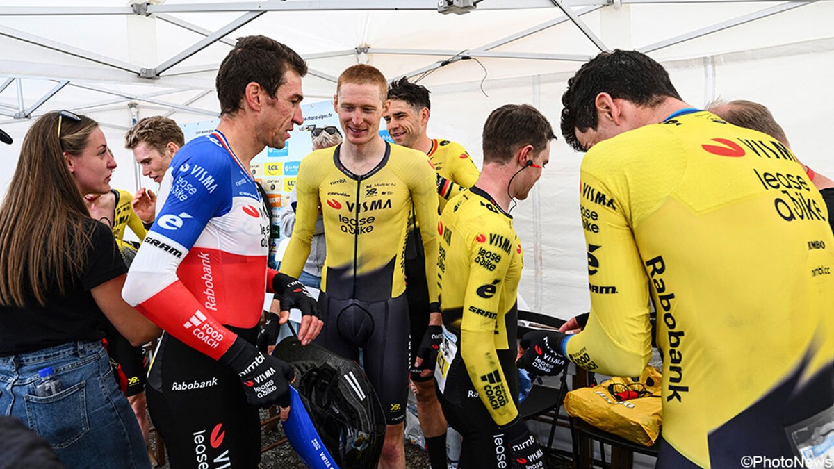 Wout van Aert lost vroeg, maar Visma-Lease a Bike knalt wel naar winst in ploegentijdrit in Tour Auvergne-Rhône-Alpes