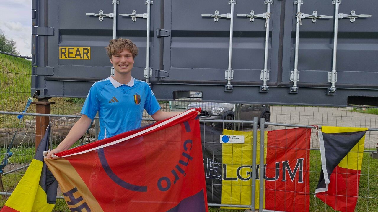 "We willen Heffen en omstreken samenbrengen": Chiro Heffen opent opnieuw WK-dorp met groot scherm