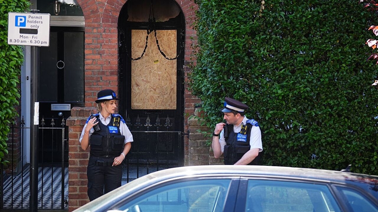 Rusland zit achter brandstichtingen tegen Britse premier Keir Starmer, besluit BBC-onderzoek