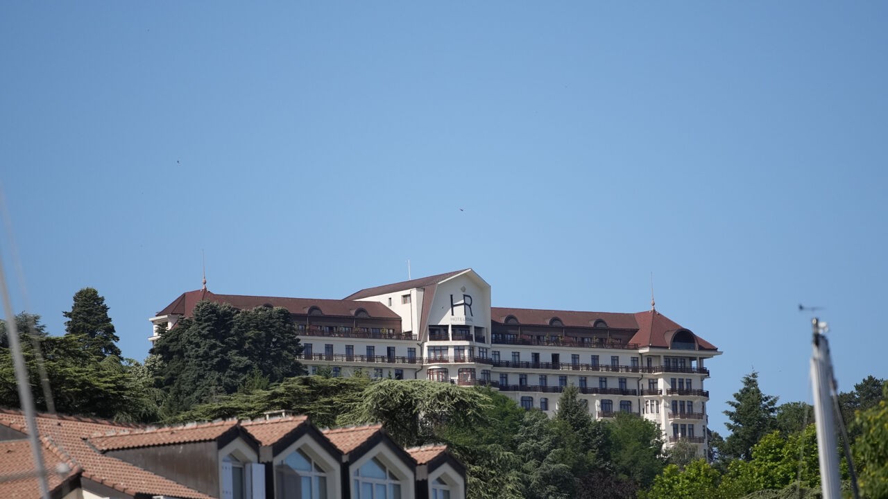 Donald Trump vertrokken richting G7-top in Frankrijk, eerste leiders komen aan