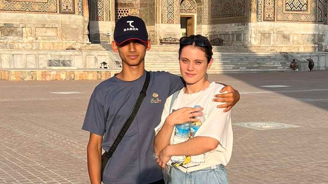 "Ik kies voor Oezbekistan": Akbar (20) en Robiya (26) uit Diksmuide over eerste WK-wedstrijd ooit van hun land
