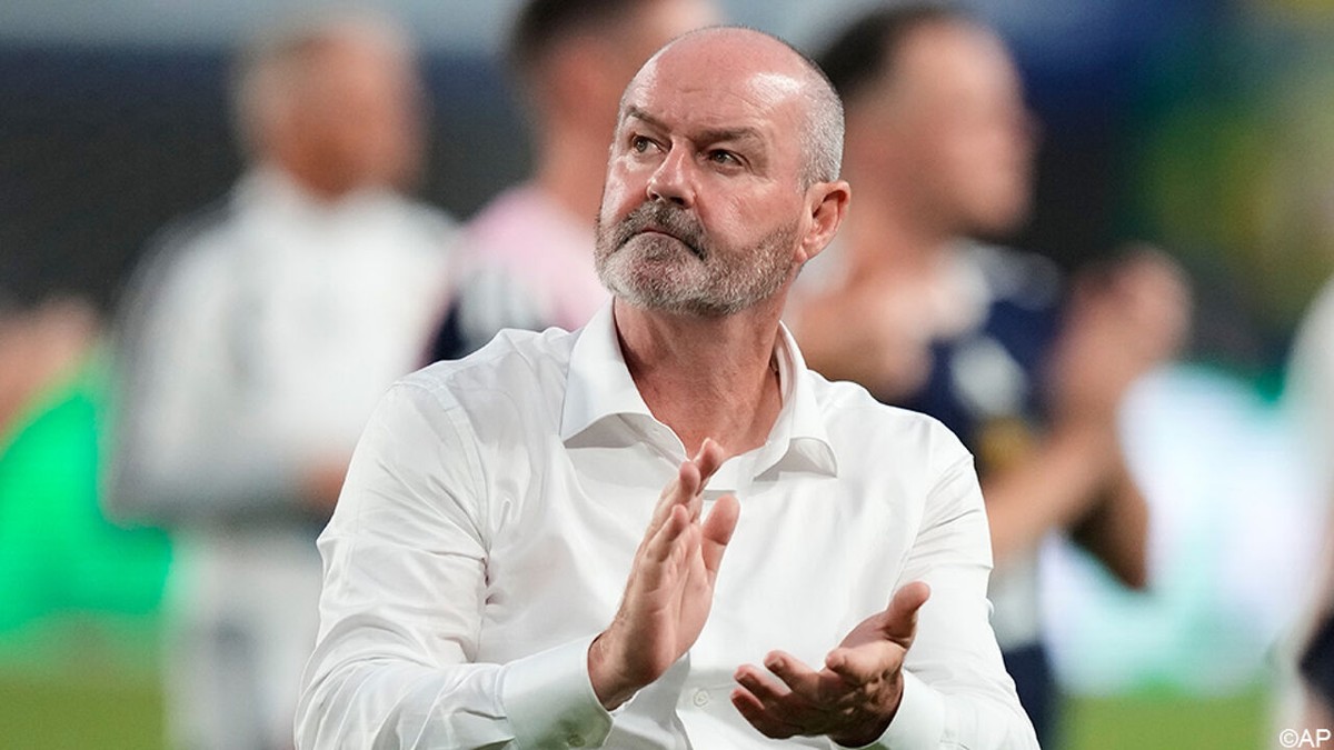 Meteen na WK-uitschakeling diende hij zijn ontslag in: Schotland neemt afscheid van bondscoach Steve Clarke