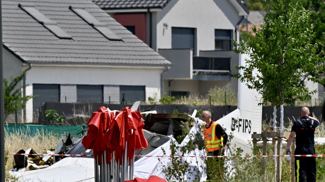 11 doden bij vliegtuigcrash bij Nancy in Frankrijk: "Verpleegkundigen die parachutesprong gingen maken"
