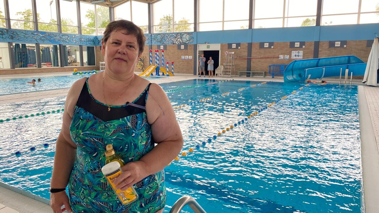 Tranen bij laatste duik in zwembad Geerdegemvaart in Mechelen: "Nog eens élke baan afgezwommen"