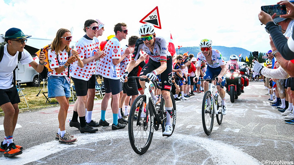 Geen 2e zege in de Tour voor Tim Wellens (9e): "Geluk moet je zelf afdwingen", Maxim Van Gils (4e) "reed tactisch geen slechte finale"