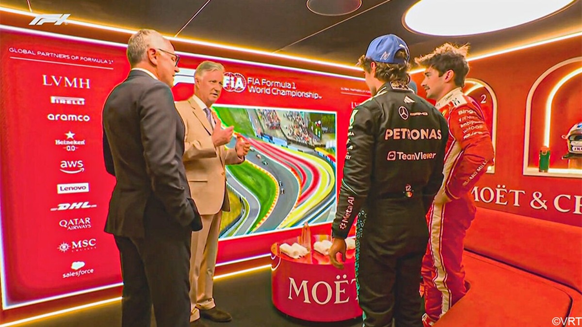 Koning Filip feliciteert podiumwinnaars en hengelt zelfs naar complimentje bij Verstappen: "Het is de trots van België"