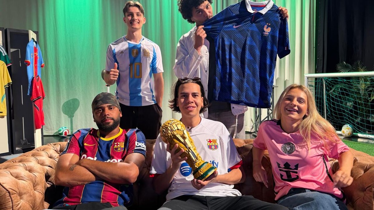 Nog 1 keer vol gas: kijk naar de WK-finale met Yung Mavu, Apollonia Sterckx, Hakim, Milo Vandevoorde en Bruine Mehdi