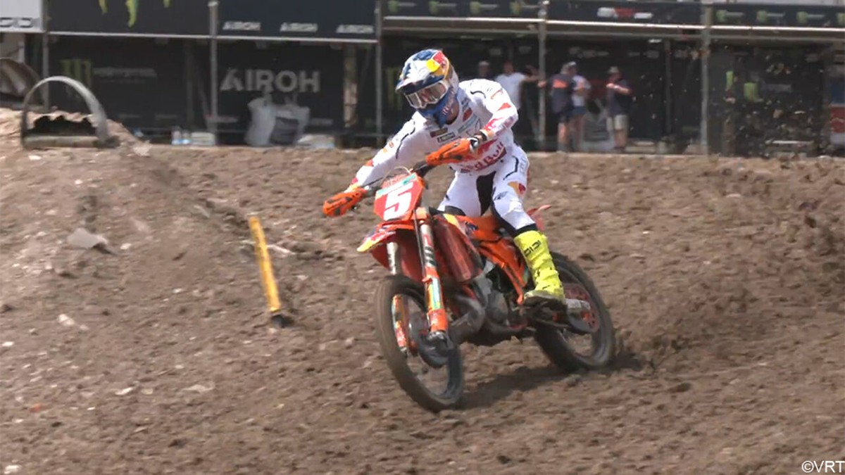 Lucas Coenen beleeft rampzalig weekend in Groot-Brittannië en voelt de hete adem van Jeffrey Herlings in de nek