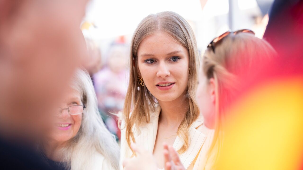 Prinses Eléonore (18), jongste dochter van Filip en Mathilde, gaat in Nederland studeren