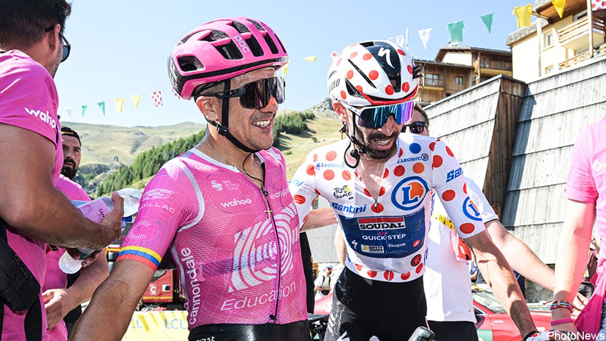Klassementen na de 18e etappe in de Tour: Valentin Paret-Peintre en Richard Carapaz vechten mee met Tadej Pogacar voor de bollen