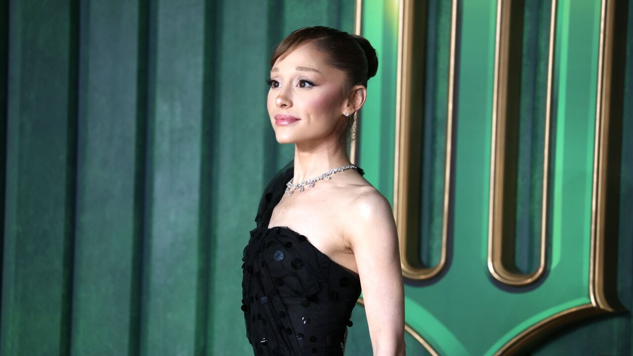 Na "eindeloze" kritiek: Ariana Grande neemt pauze van openbare leven na tournee