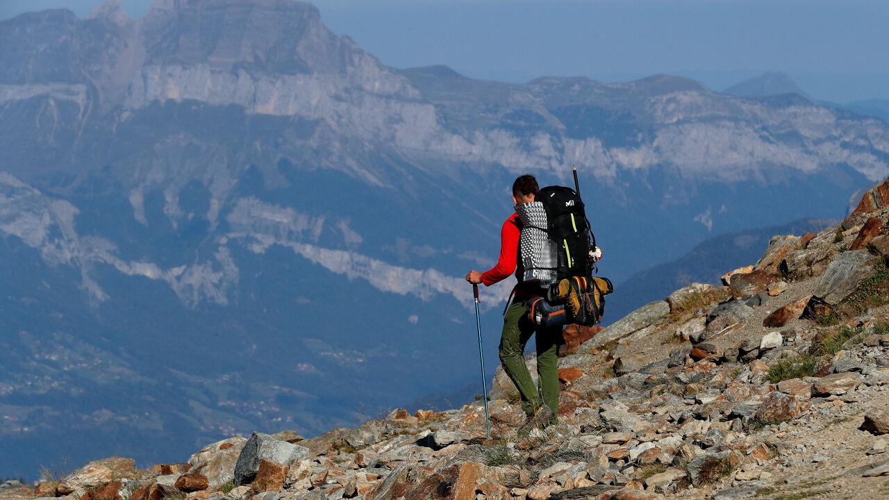 Risico op rotslawines op Mont Blanc bijzonder groot: "Bergbeklimmers moeten wandeltochten uitstellen"