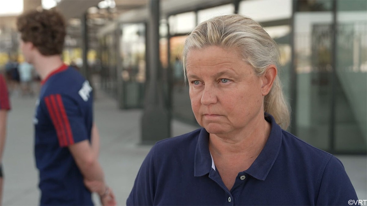 Brigitte Becue ziet af door gedwongen vertrek bij zwemfederatie: "Mensen liepen in een boogje rond mij"