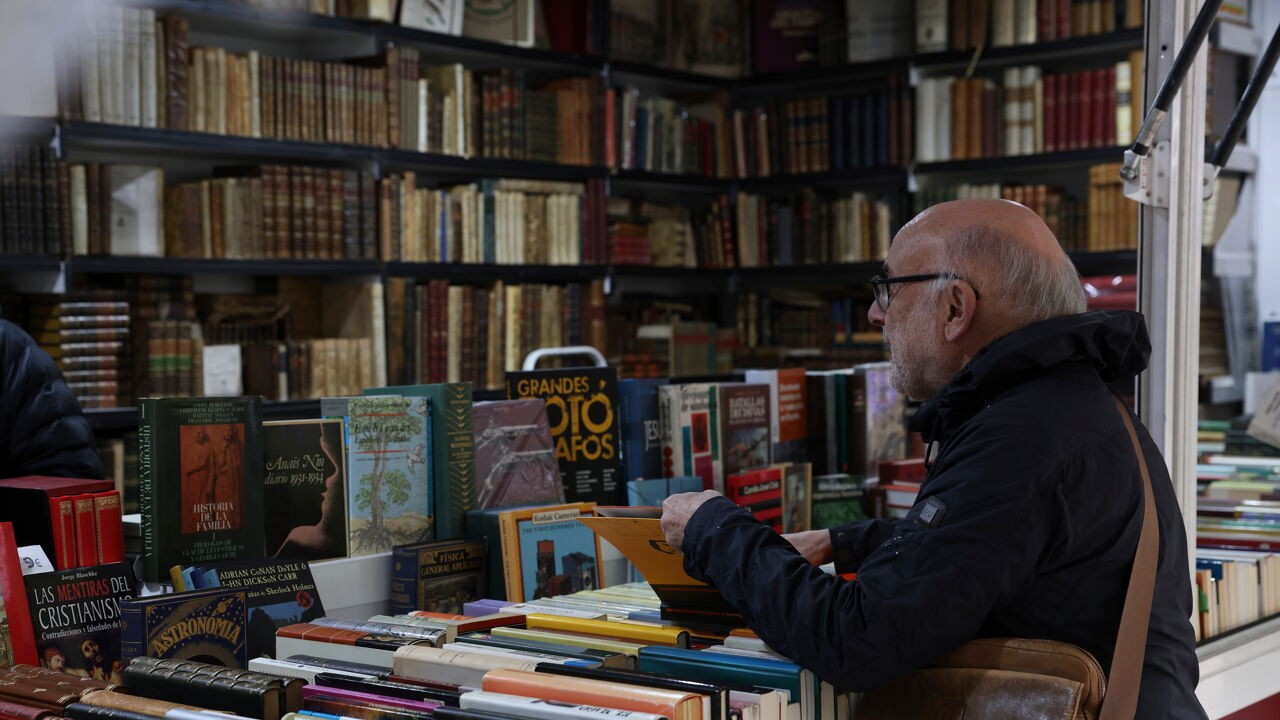Tracker onthult: Amazon koopt massaal boeken om AI te trainen
