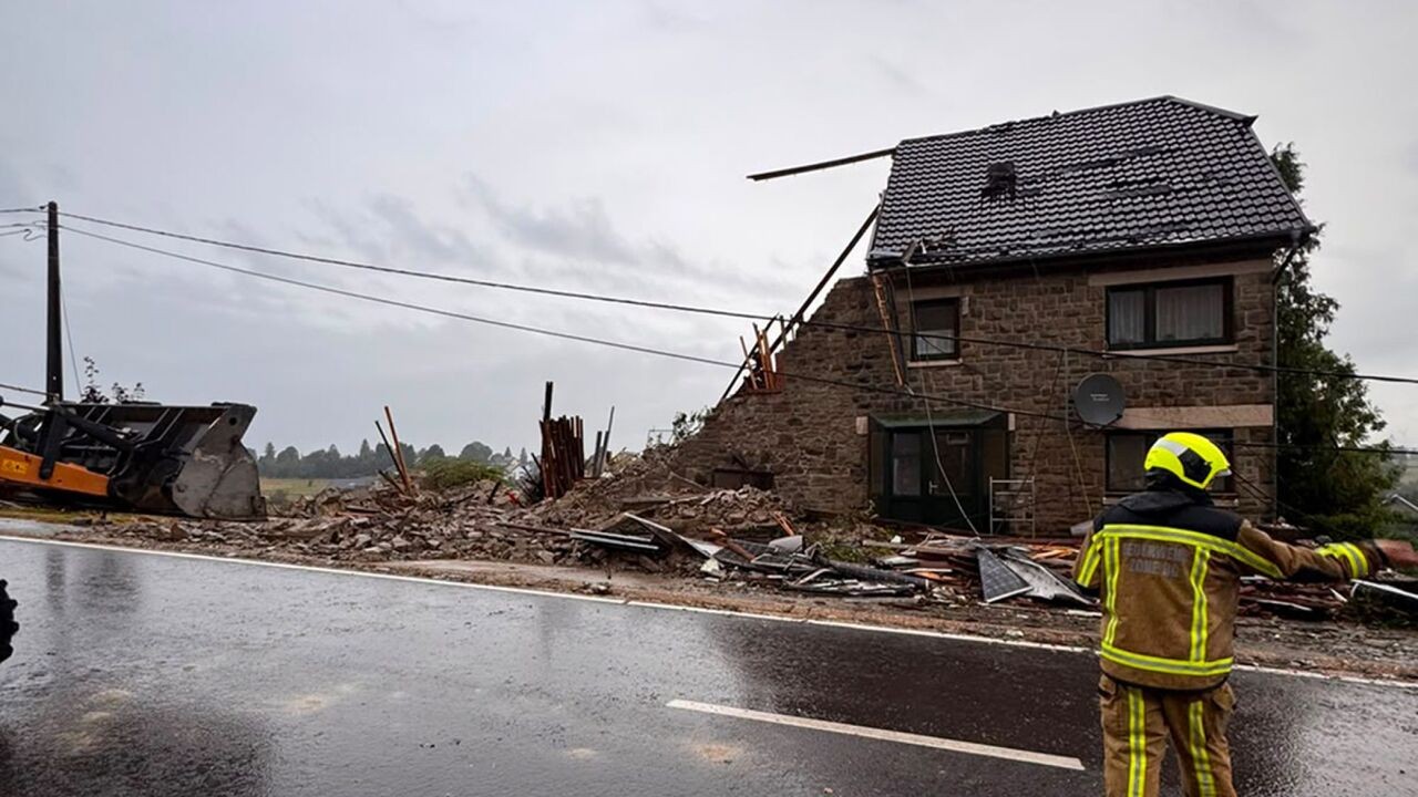 Mini-tornado beschadigt huis zwaar in Büllingen: "Bijkomende catastrofe voor brandweer in Hoge Venen"