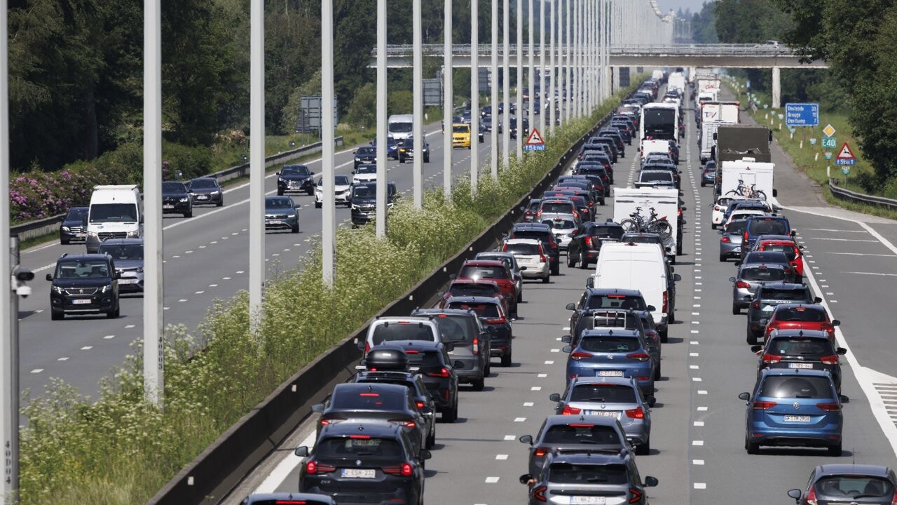 Belg pendelt voor het eerst meer dan 1 uur per dag: "We wonen te ver van ons werk"