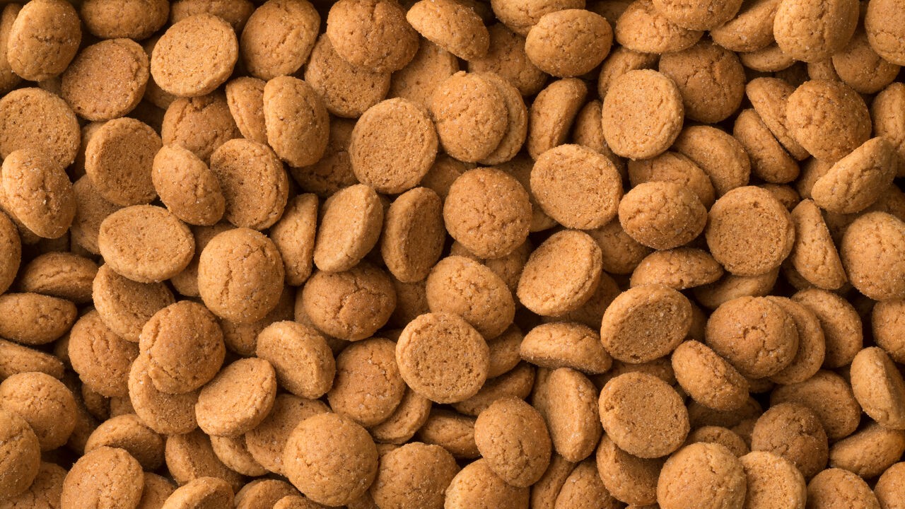 Nu al Sinterklaasproducten in winkel: "Pepernoten zouden we het hele jaar kunnen verkopen"