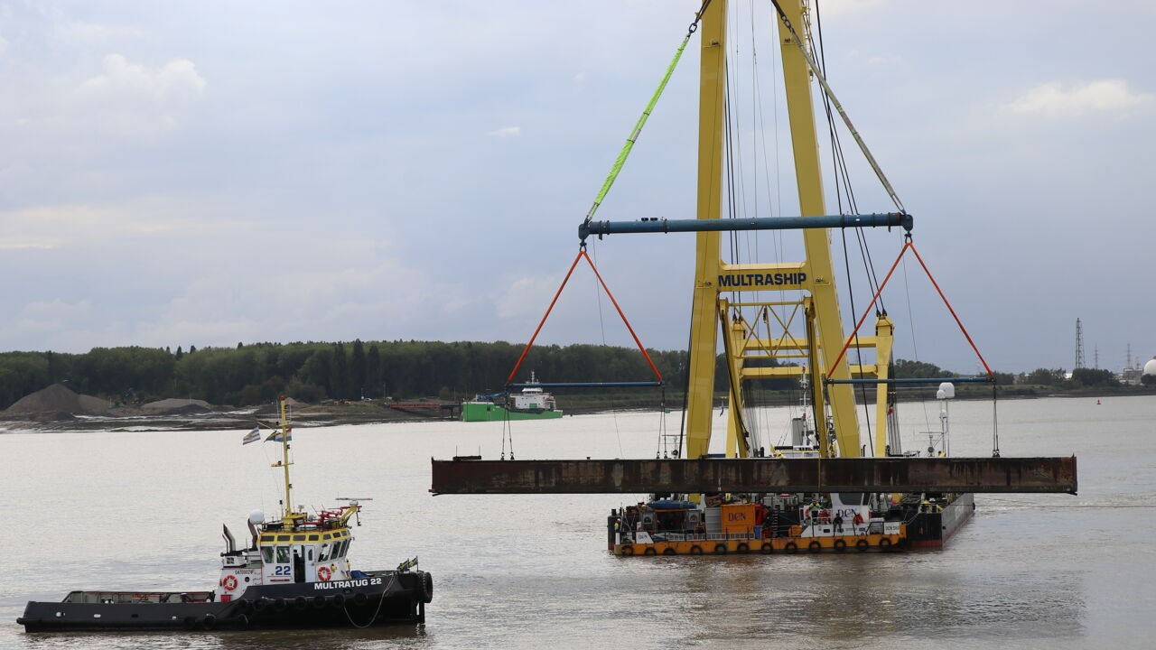 "Erdoor wandelen is uniek": 8 delen van nieuwe Antwerpse Scheldetunnel hangen volledig aan elkaar