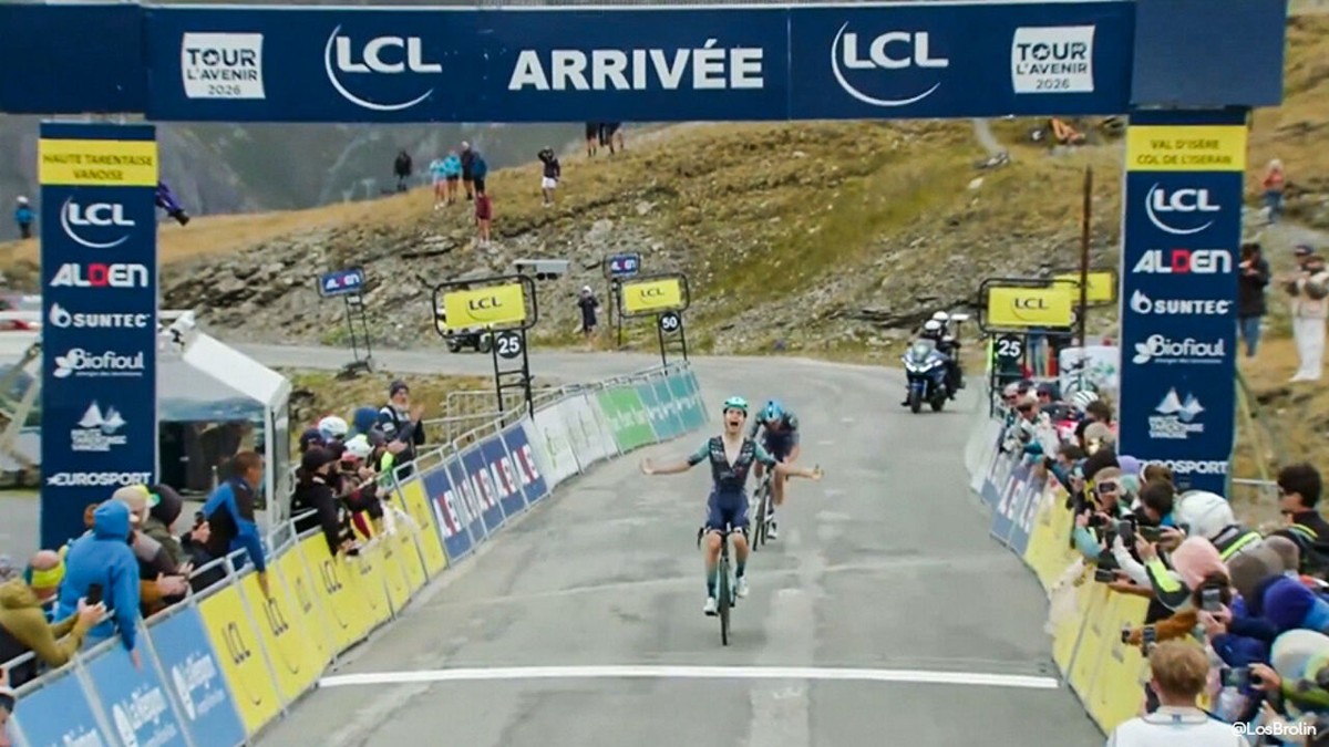 Anticlimax voor Jasper Schoofs: Belg ziet straffe zege op Col de l'Iseran nog afgesnoept worden in laatste 50 meter