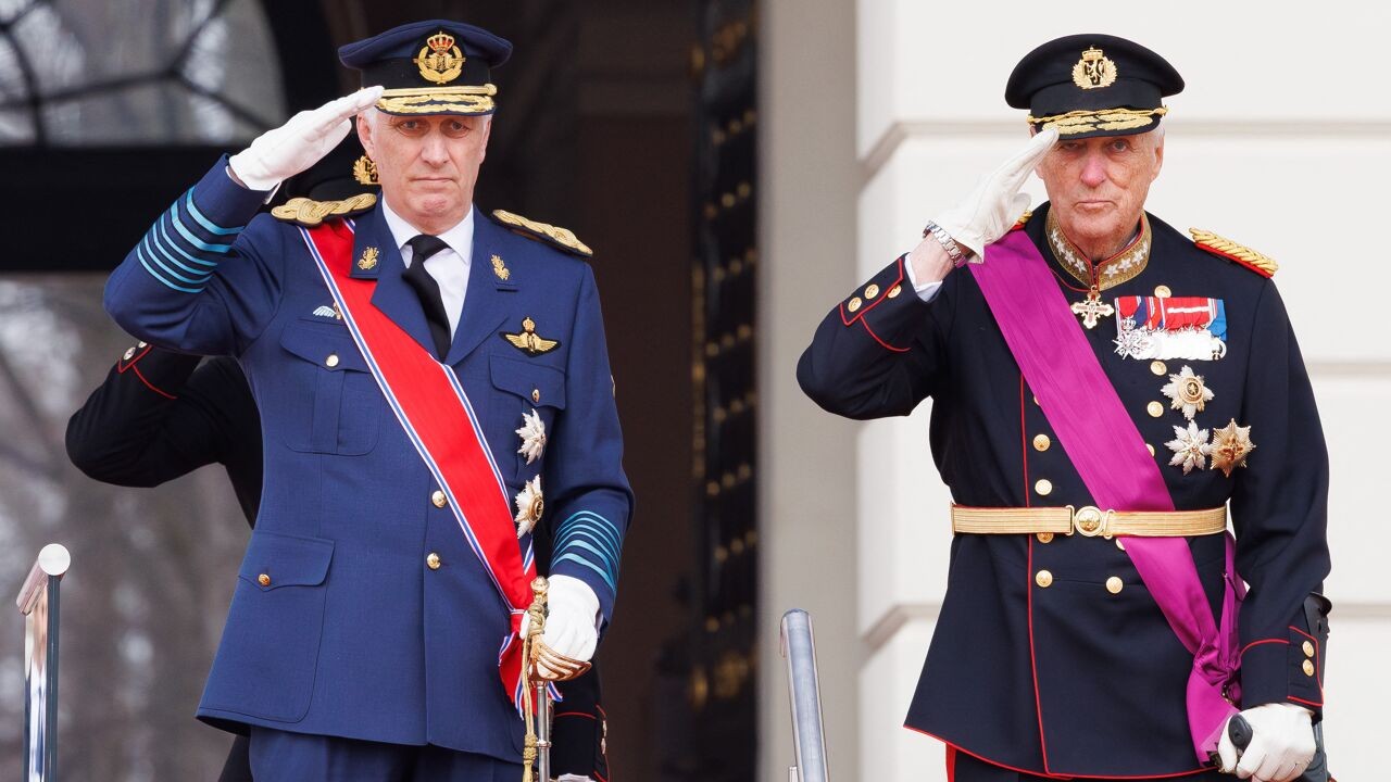 "Onze relatie ging verder dan officiële functies": koning Filip neemt afscheid van achterneef koning Harald