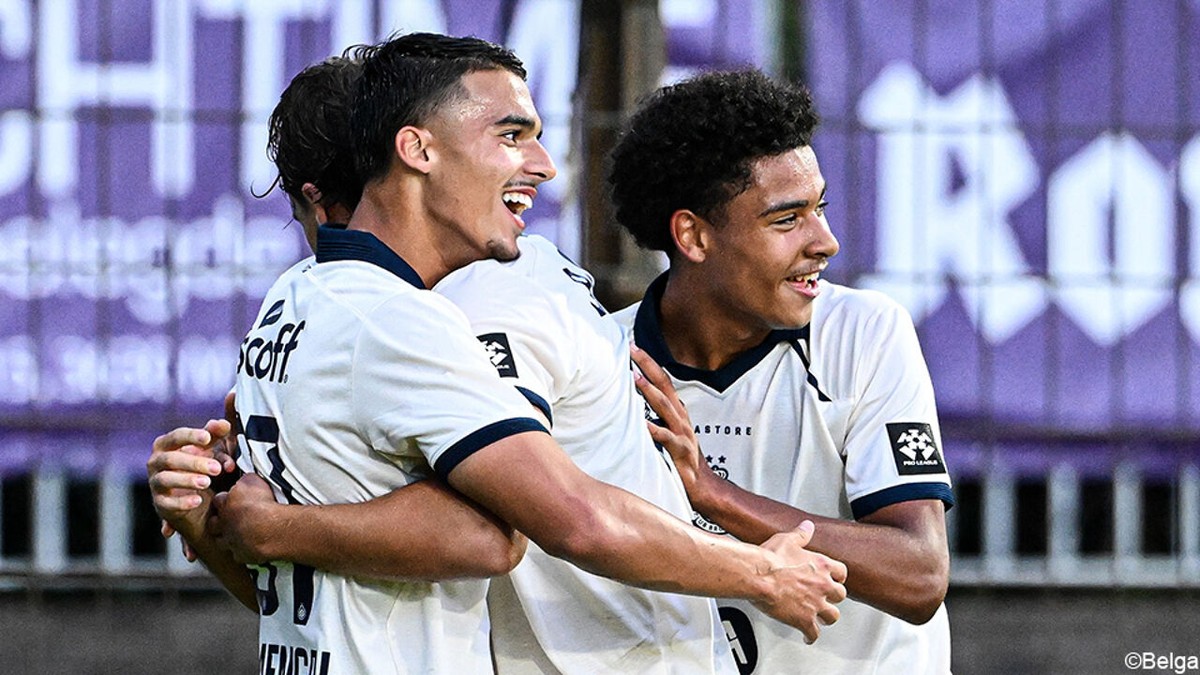 Dankzij pareltje van 16-jarig talent in 88e minuut smeert Club NXT Patro Eisden tweede nederlaag op een rij aan