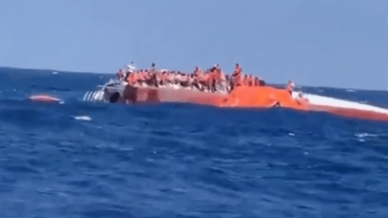 8 doden en 18 vermisten na ramp met veerboot in Noord-Cyprus, bemanning opgepakt