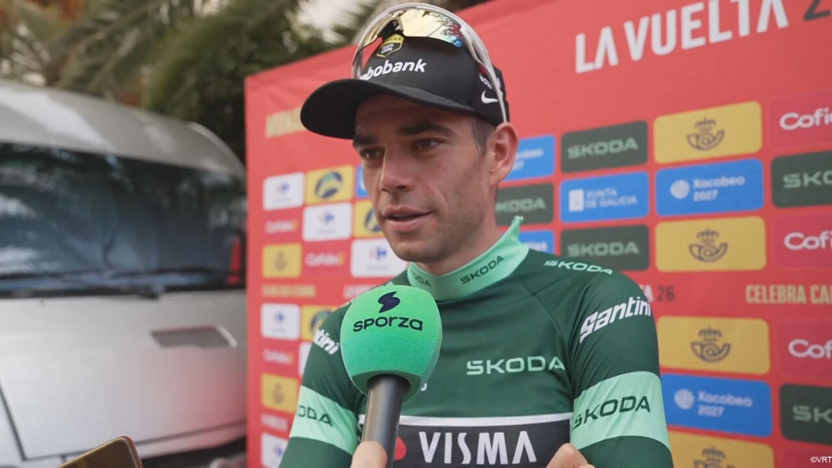 "Het werkte perfect": Wout van Aert ziet dubbel doel uitkomen na gewijzigde lead-out, Brennan looft "ploeg vol kampioenen"