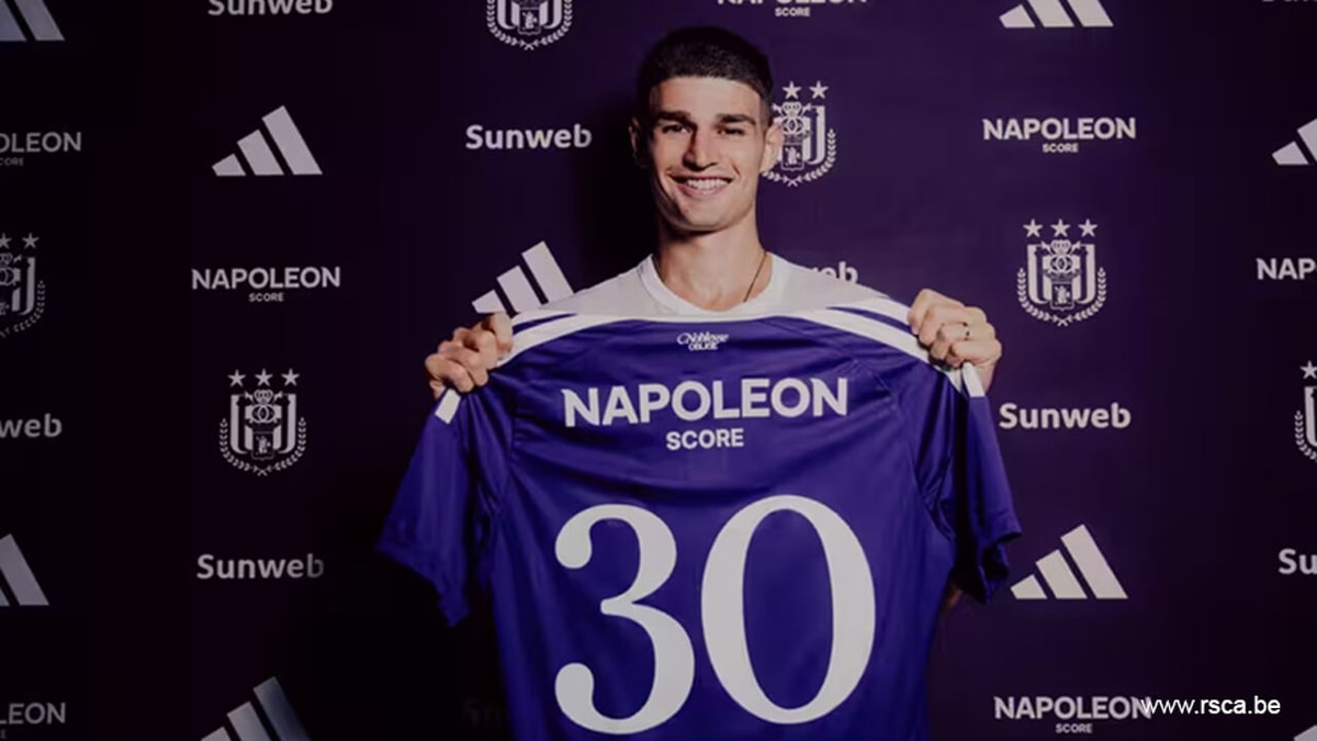 Anderlecht haalt Ilias Koutsoupias uit de wachtkamer en maakt elftal van zomeraanwinsten volledig