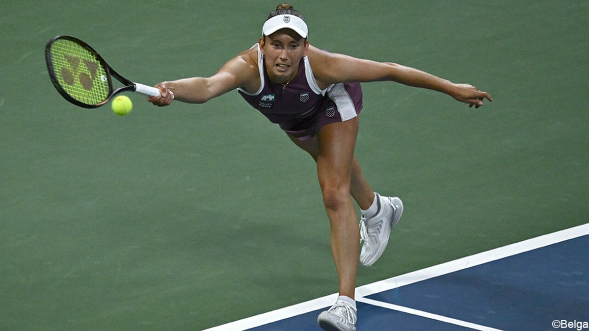 Elise Mertens verweert zich kranig, maar komt net dat tikkeltje tekort tegen Naomi Osaka