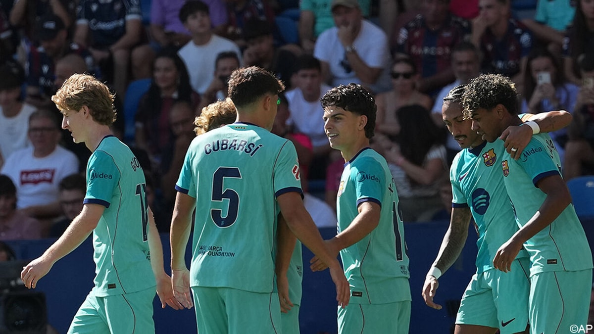 Barcelona swingt voort richting feilloos rapport, al doet Levante Catalanen nog zweten in het slot