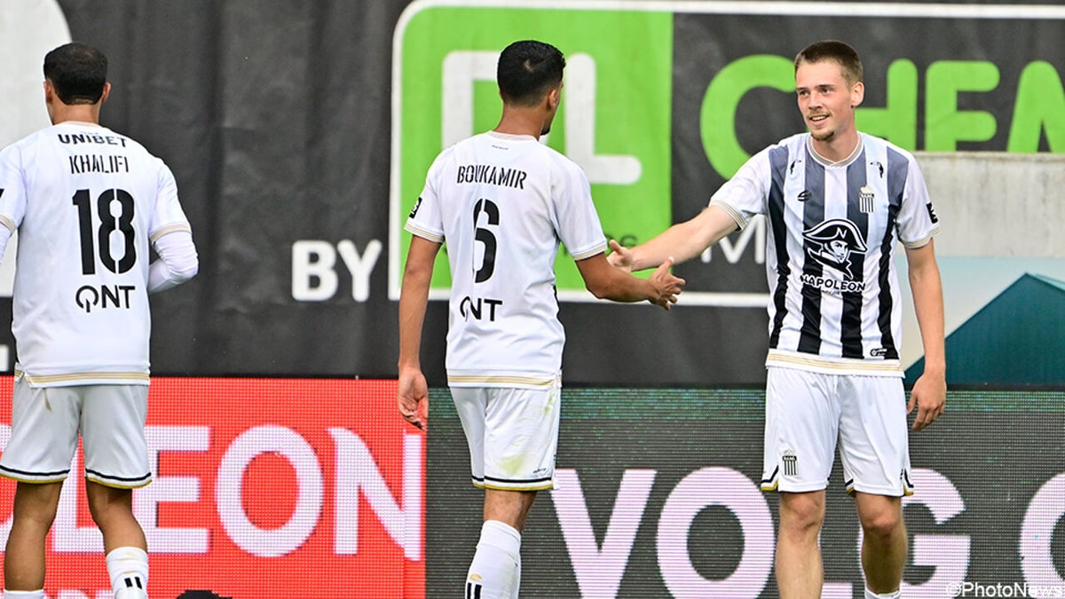 Charleroi bewijst nieuwe status met mature zege in duel der revelaties tegen Zulte Waregem